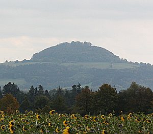 Der Hohenstaufen ist kein erloschener Vulkan, sondern ein Zeugenberg der zurückgewichenen Schwäbischen Alb.