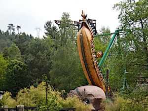 Schiffschaukel im Freizeitpark Fraispertuis City